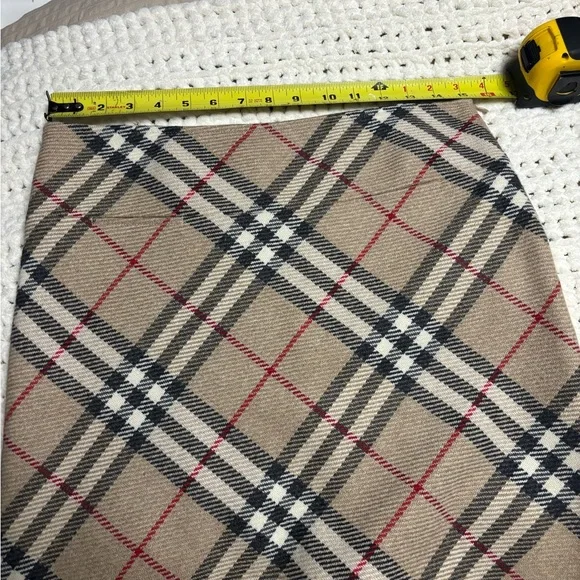 Burberry skirt - Picture 9 of 10